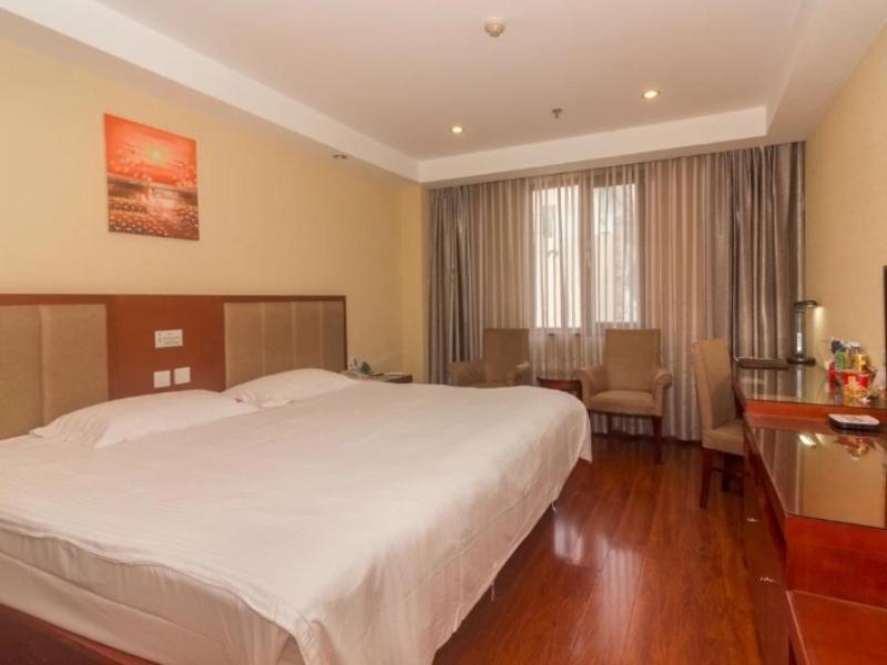 Greentree Inn Shandong Qingdao Wuyishan Road Jiashike Shopping Center Business Hotel المظهر الخارجي الصورة