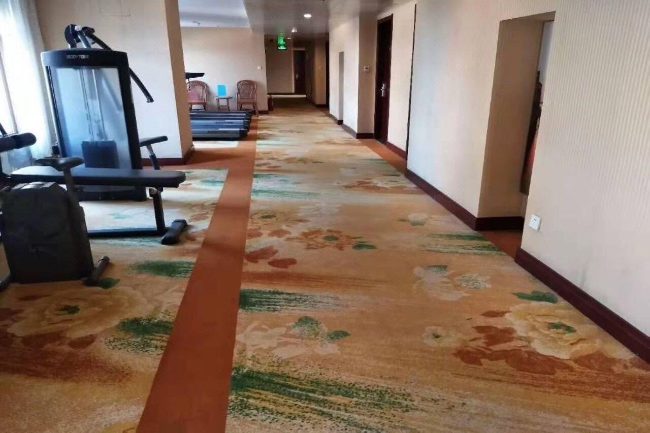 Greentree Inn Shandong Qingdao Wuyishan Road Jiashike Shopping Center Business Hotel المظهر الخارجي الصورة