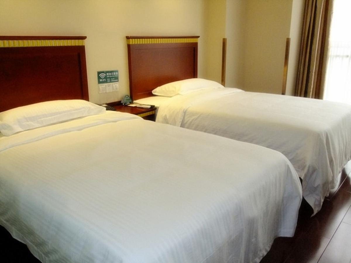 Greentree Inn Shandong Qingdao Wuyishan Road Jiashike Shopping Center Business Hotel المظهر الخارجي الصورة